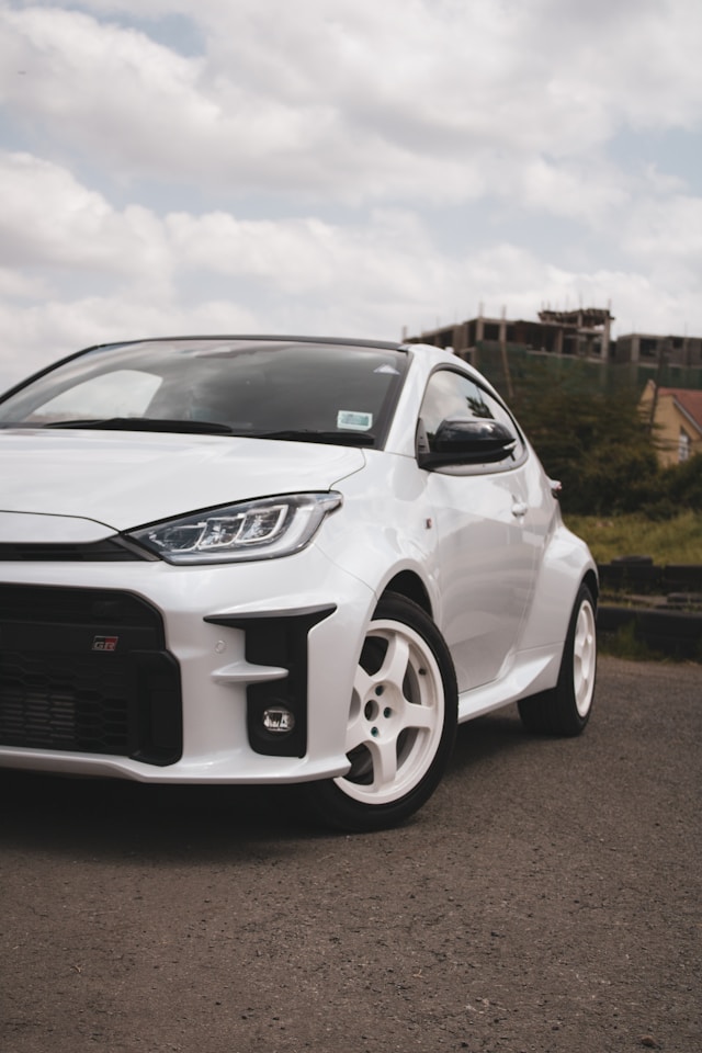 toyota_yaris_2